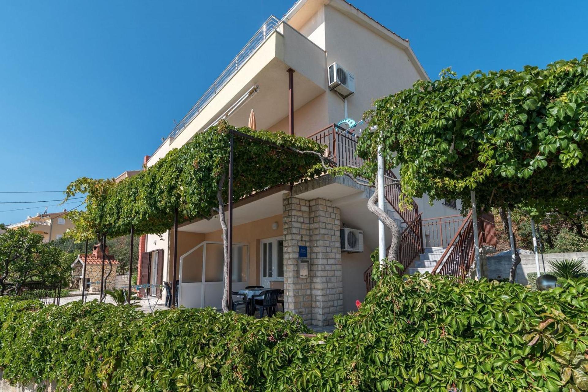 Apartments Vin Трогір Екстер'єр фото