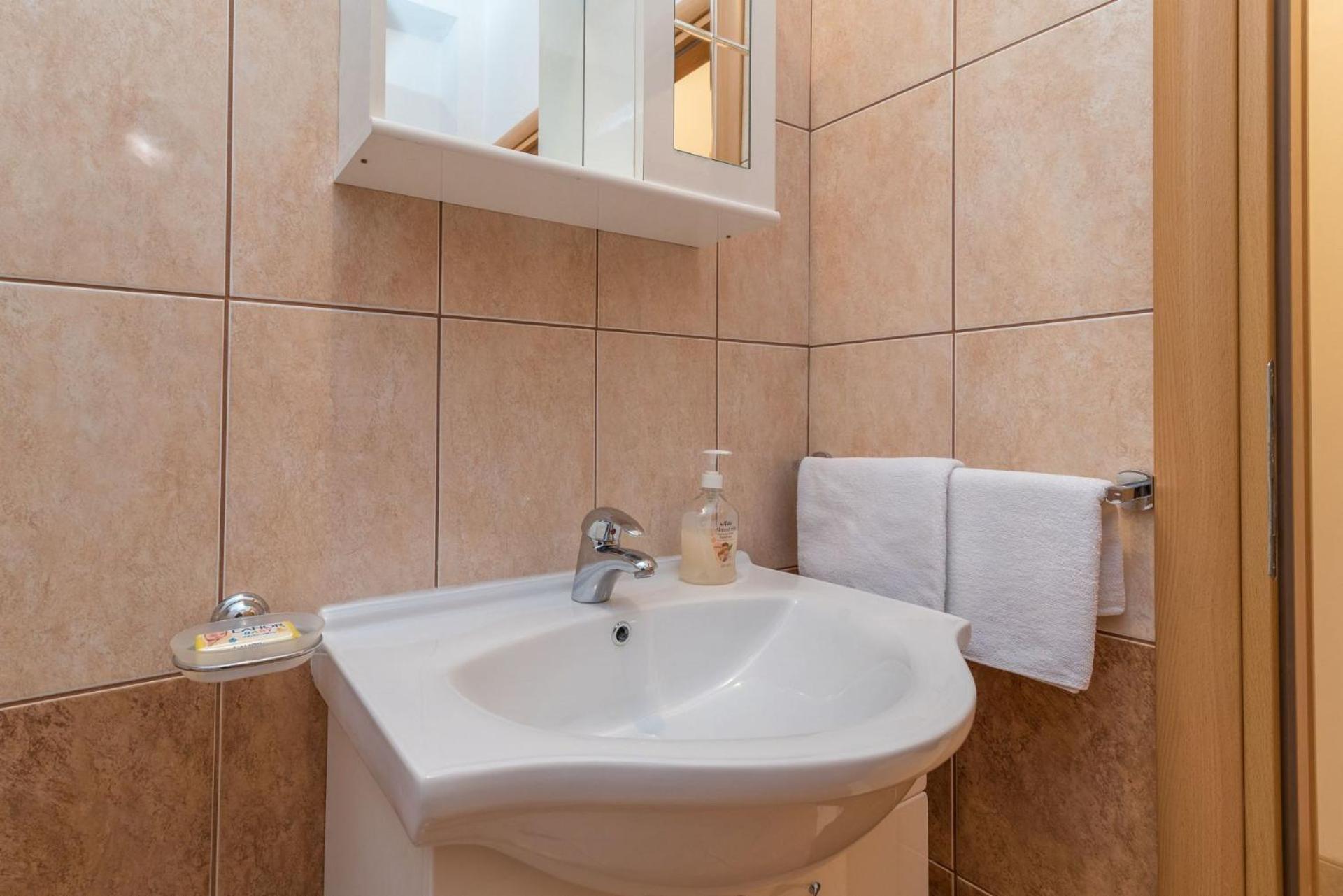 Apartments Vin Трогір Екстер'єр фото