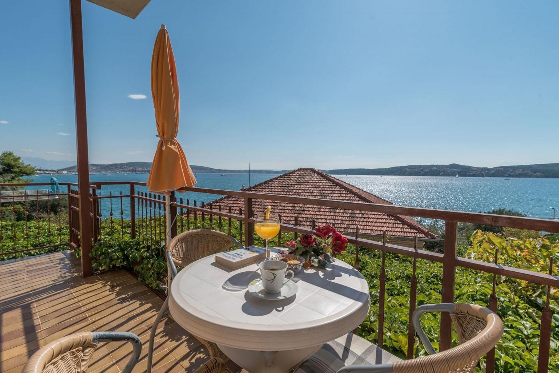 Apartments Vin Трогір Екстер'єр фото